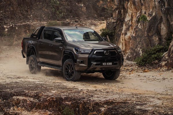 HILUX - Image 11
