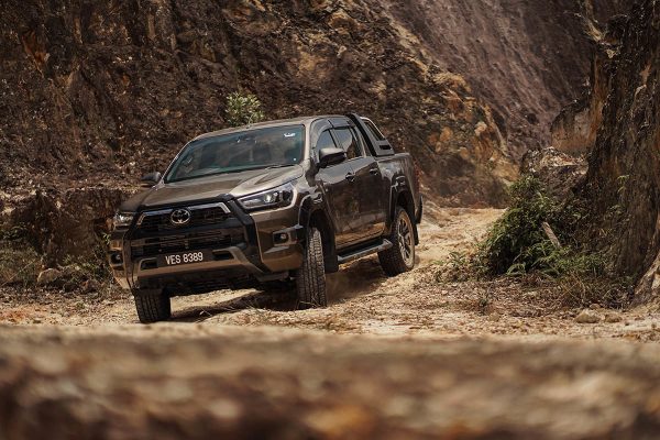 HILUX - Image 9